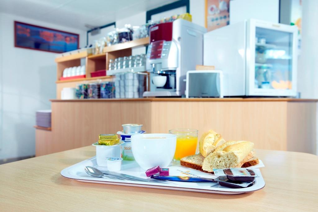 Premiere Classe Niort Est La Creche Ngoại thất bức ảnh