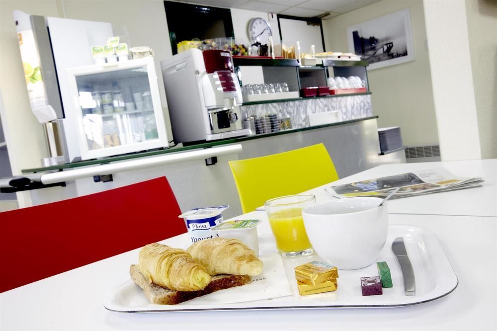 Premiere Classe Niort Est La Creche Ngoại thất bức ảnh